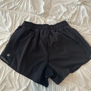 Lululemon Hotty Hot 4” Shorts